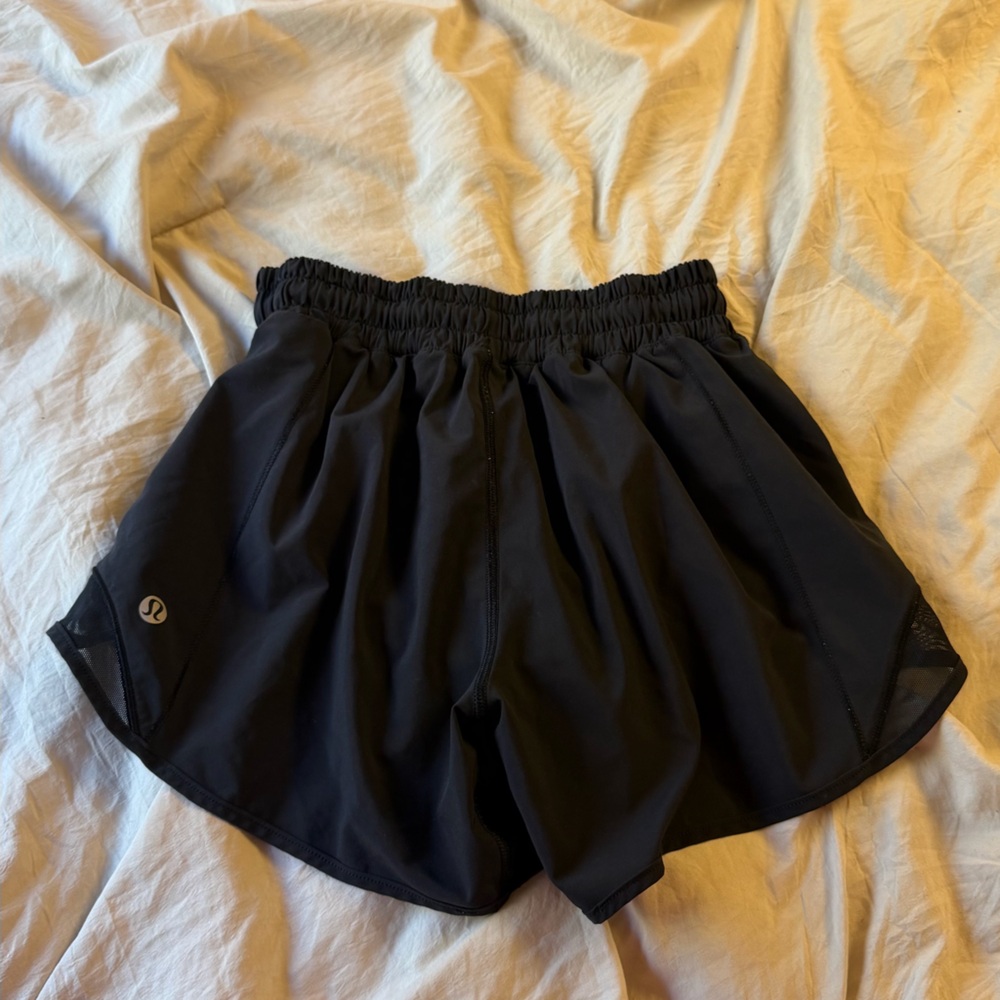 lululemon hotty hot shorts